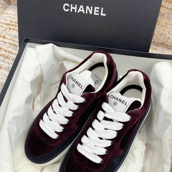 Chanel Sneaker Black and Burgundy Velvet & Suede Calfskin Size 42